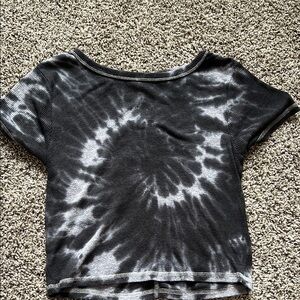 Black and Gray Tie-Dye Crop Top